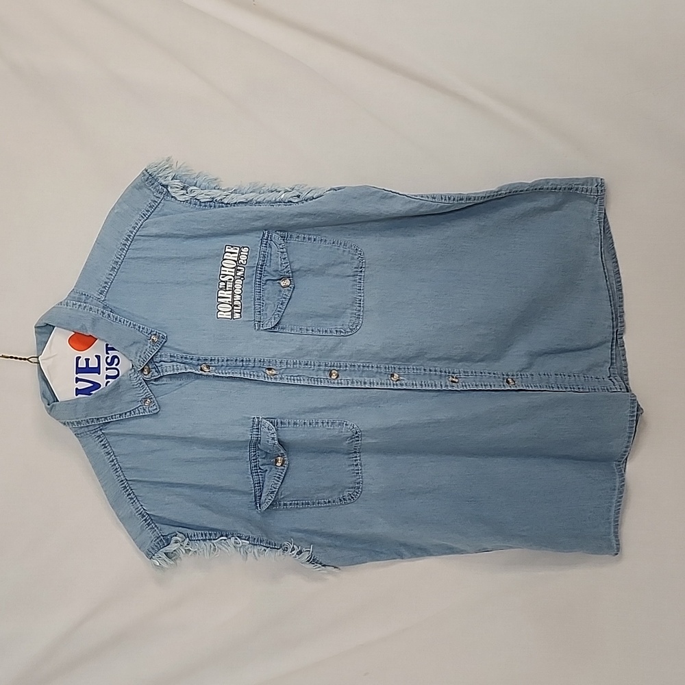 NWOT 2016  "Roar to the Shore" Men's Denim Vest